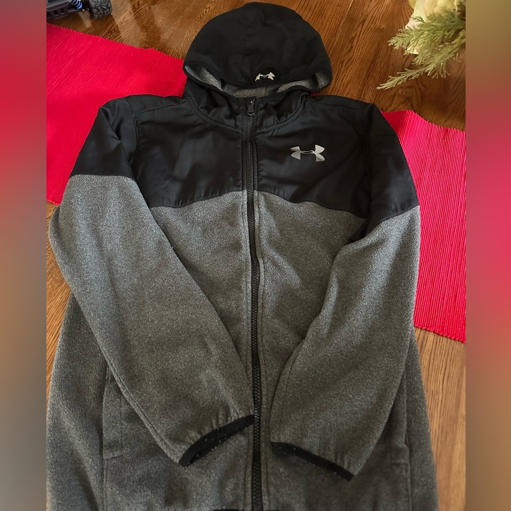Under Armour Boys Long Sleeve Hooded Jacket Size YLG